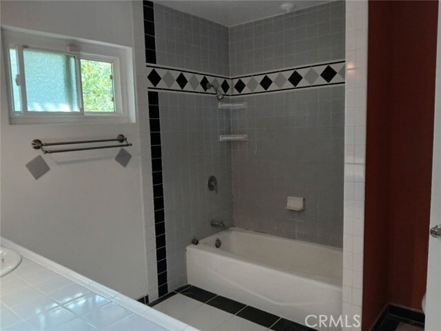 Building Photo - 444 Redlands Ave