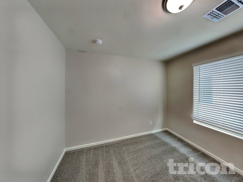 Building Photo - 8635 E Peralta Ave