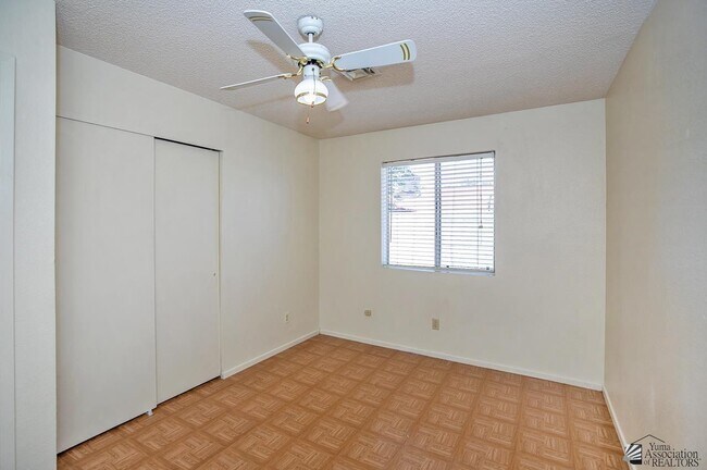 Building Photo - 1414 W Santa Maria Way