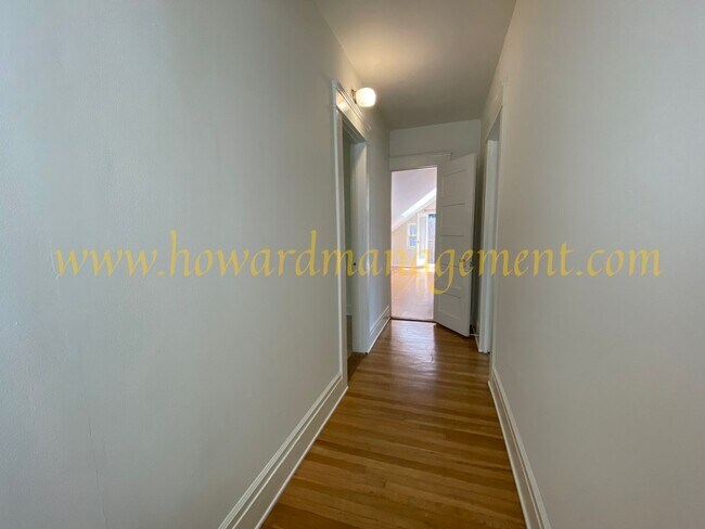 Building Photo - 00133CL