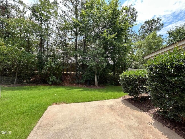 Building Photo - 735 Lampwick Ln