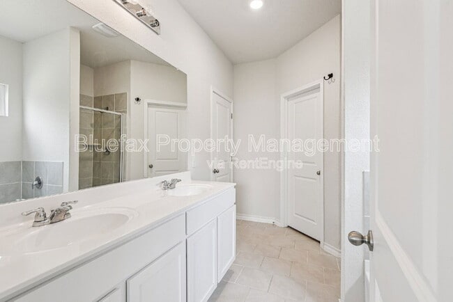 Building Photo - 4712 Paluxy Trl