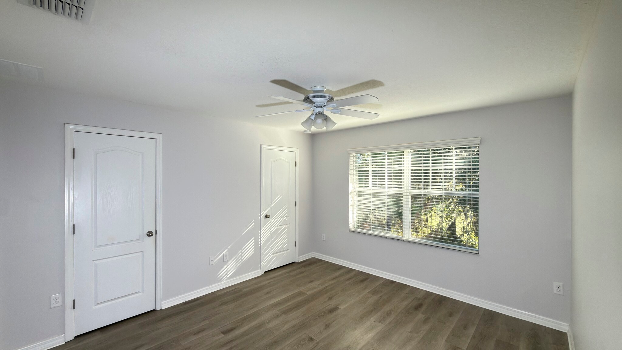 Building Photo - 4046 Mountain Chestnut Way