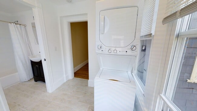 Building Photo - 42-44 Gorham