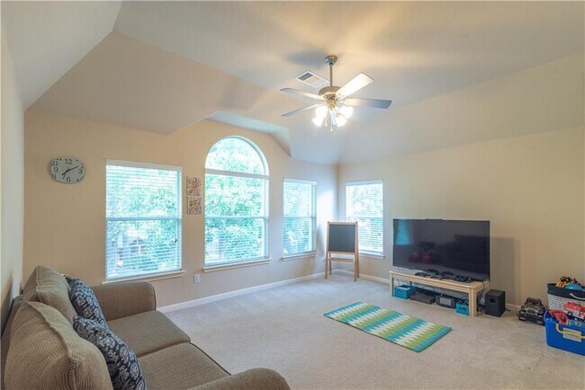 Building Photo - 6801 Magenta Ln