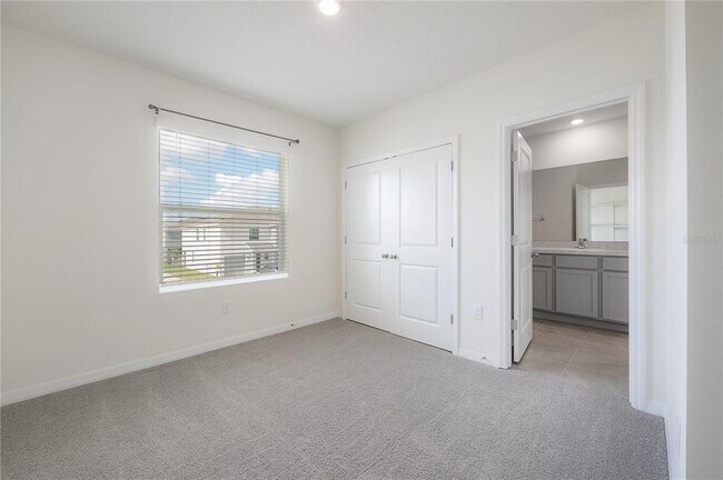 Building Photo - 16701 Maude Dr