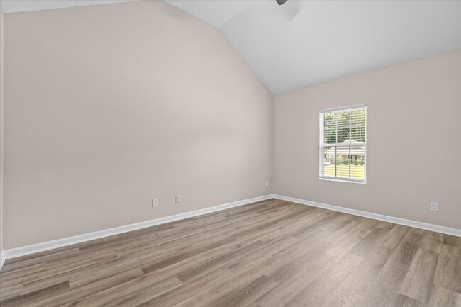 Building Photo - 324 Sequoia Pointe