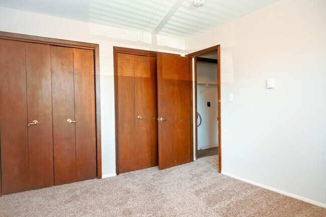 Building Photo - Kimball Duplex 2