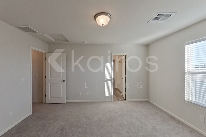 Building Photo - 3578 Koval Dr