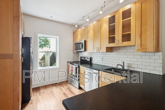 Building Photo - 507 N 1st St