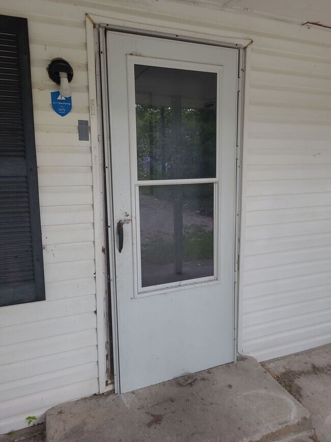 Building Photo - 1029 Grays Dr