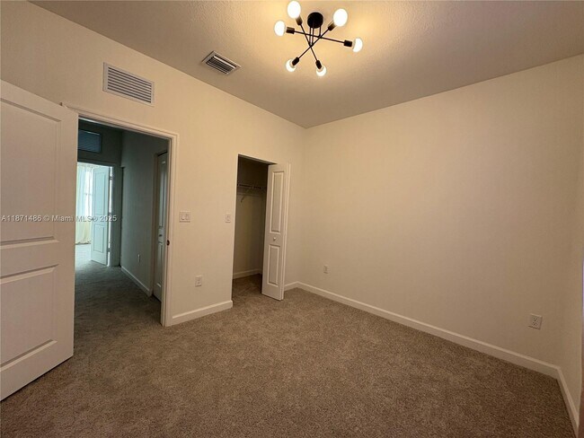 Building Photo - 27700 SW 156th Ave