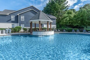 Building Photo - Summertree Apartment Homes