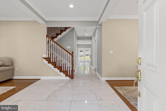 Building Photo - 3925 Ashwood Pl