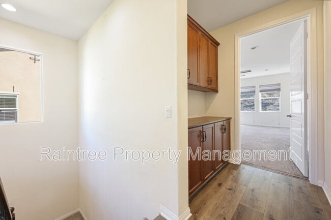 Building Photo - 1735 Avenida Regina