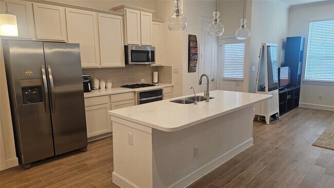 Building Photo - 3207 Cedar Dawn Ln