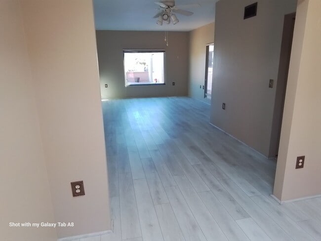 Building Photo - Unfurnished end unit townhome  55 and older community