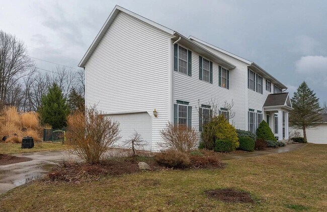 Building Photo - 929 S Fenbrook Ct