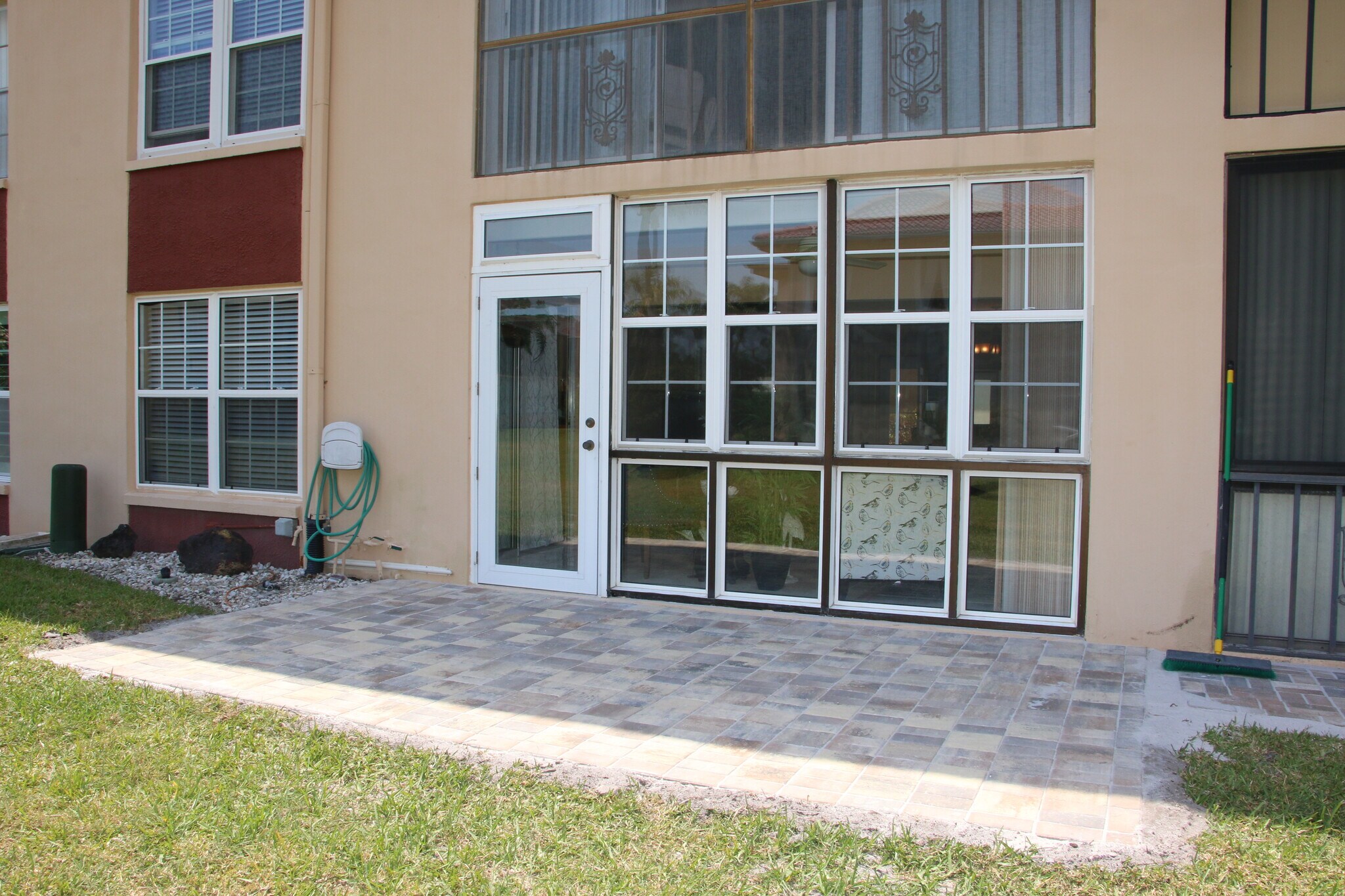 Building Photo - 10215 Regal Dr