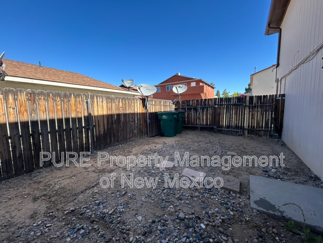 Building Photo - 1706 E 23rd St