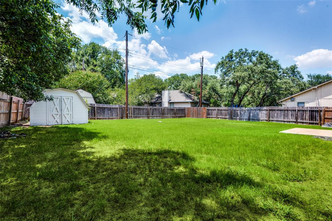 Building Photo - 1802 Fawn Ridge Trail