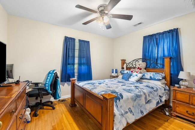 Building Photo - Spacious, Remodeled 3-Bedroom Home in Quie...