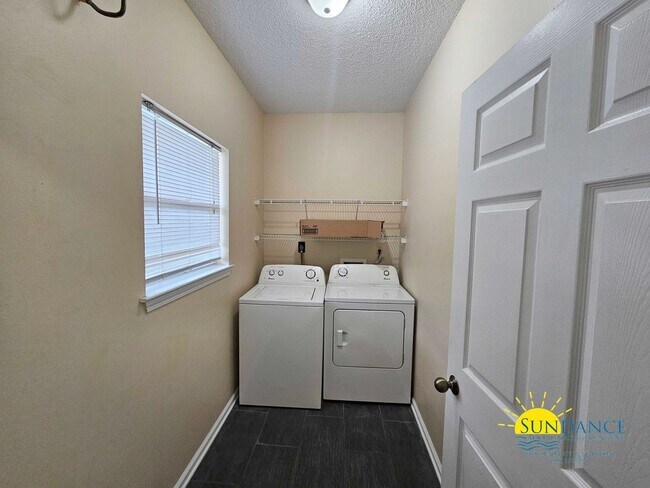 Building Photo - Updated 2 Bedroom Condo in Sandestin