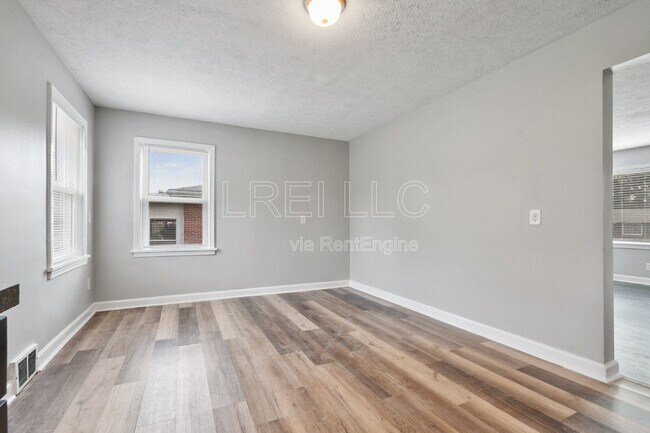 Building Photo - 7729 Bluebonnet Rd