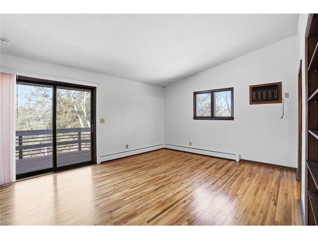 Building Photo - 15102 Afton Hills Dr S