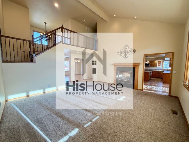 Building Photo - 2318 45th Ave