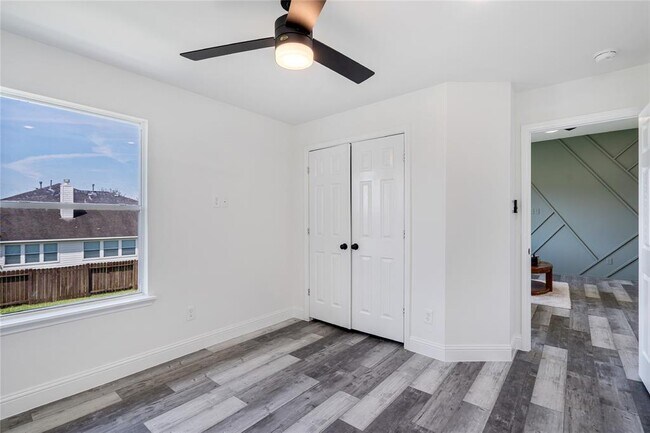 Building Photo - 7531 Leecast Ct