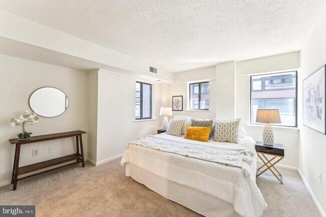 Building Photo - 1225 13th St NW