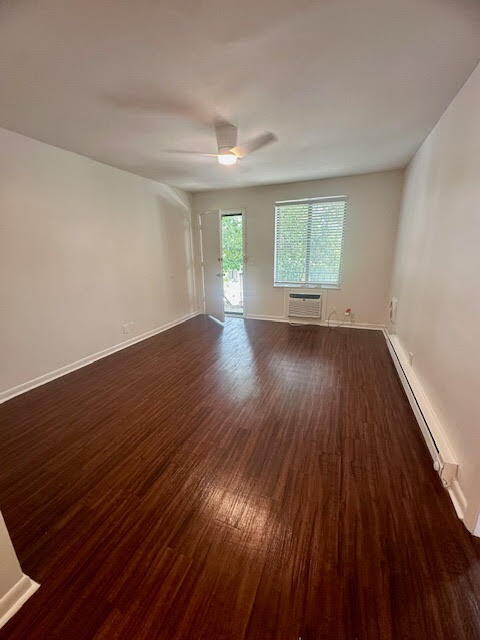 Building Photo - Live Near Vanderbilt & Belmont! Updated Condo with Pool Access