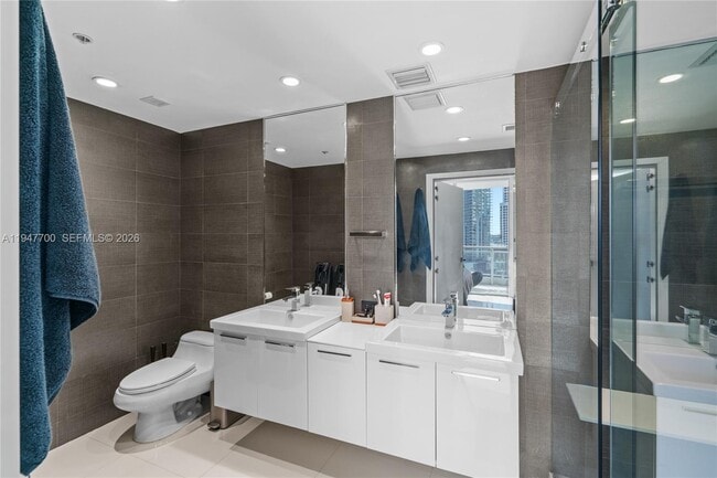 Building Photo - 90 SW 3rd St