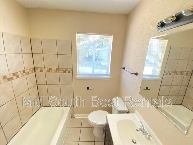 Building Photo - 1410 Alta Vista Dr (Frayser)