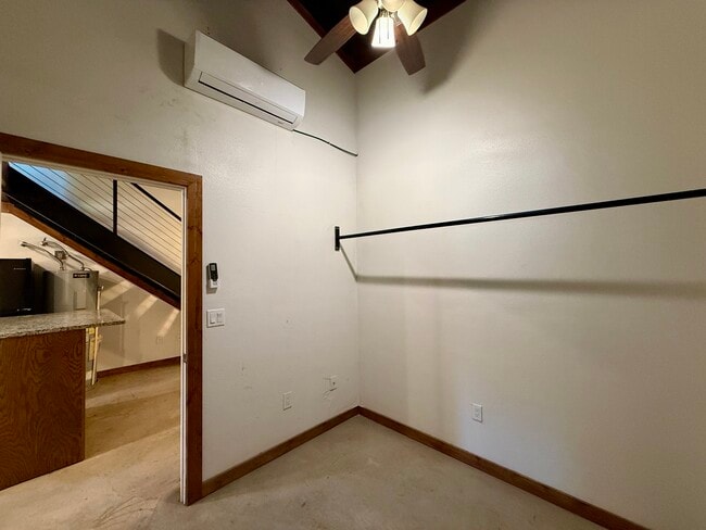 Building Photo - 155 Fawn Cir