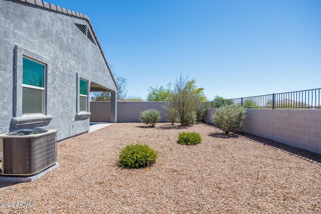 Building Photo - 1075 W Avalon Canyon Dr