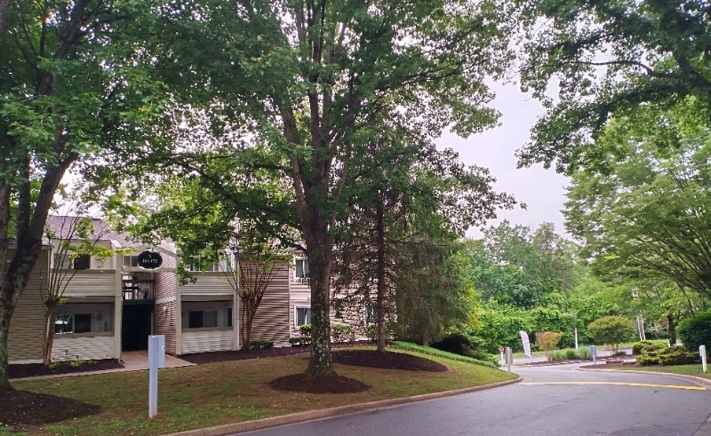 Building Photo - 600 Reusens Rd