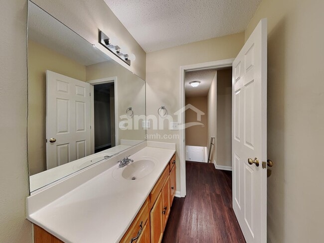 Building Photo - 3345 Wiliton Way