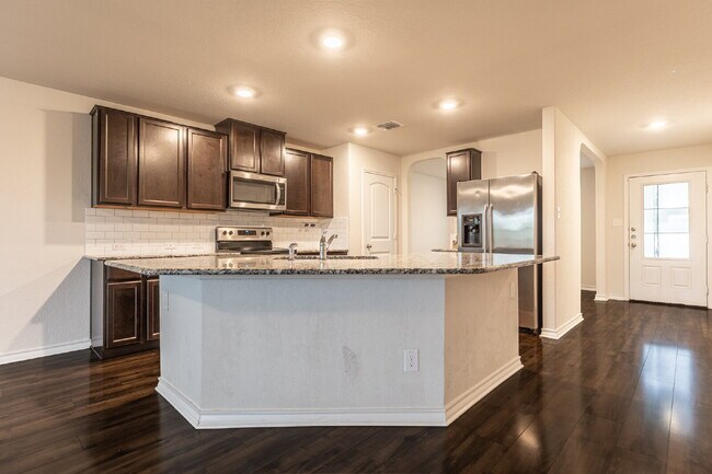 Building Photo - 2918 Lindenwood Run