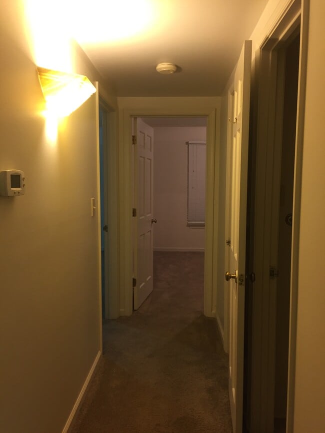 Building Photo - 2426 Richelieu Ave SW