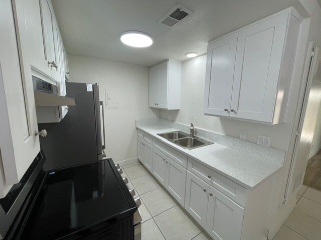 Building Photo - 12835 10th St