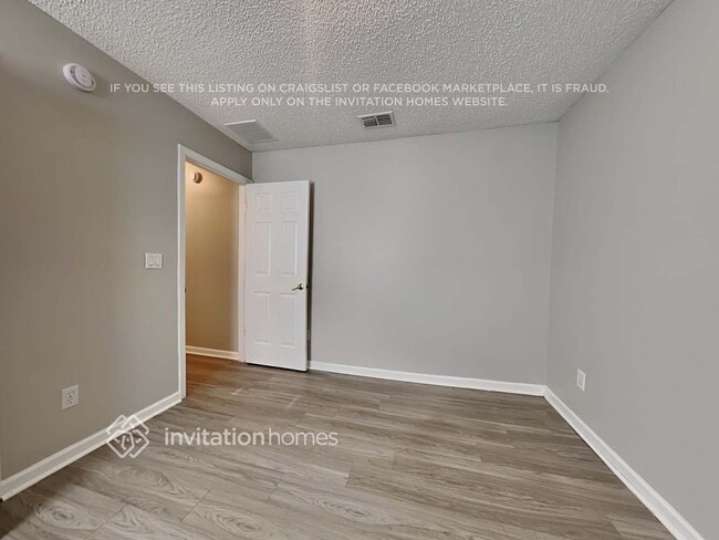 Building Photo - 1623 Canopy Oaks Dr