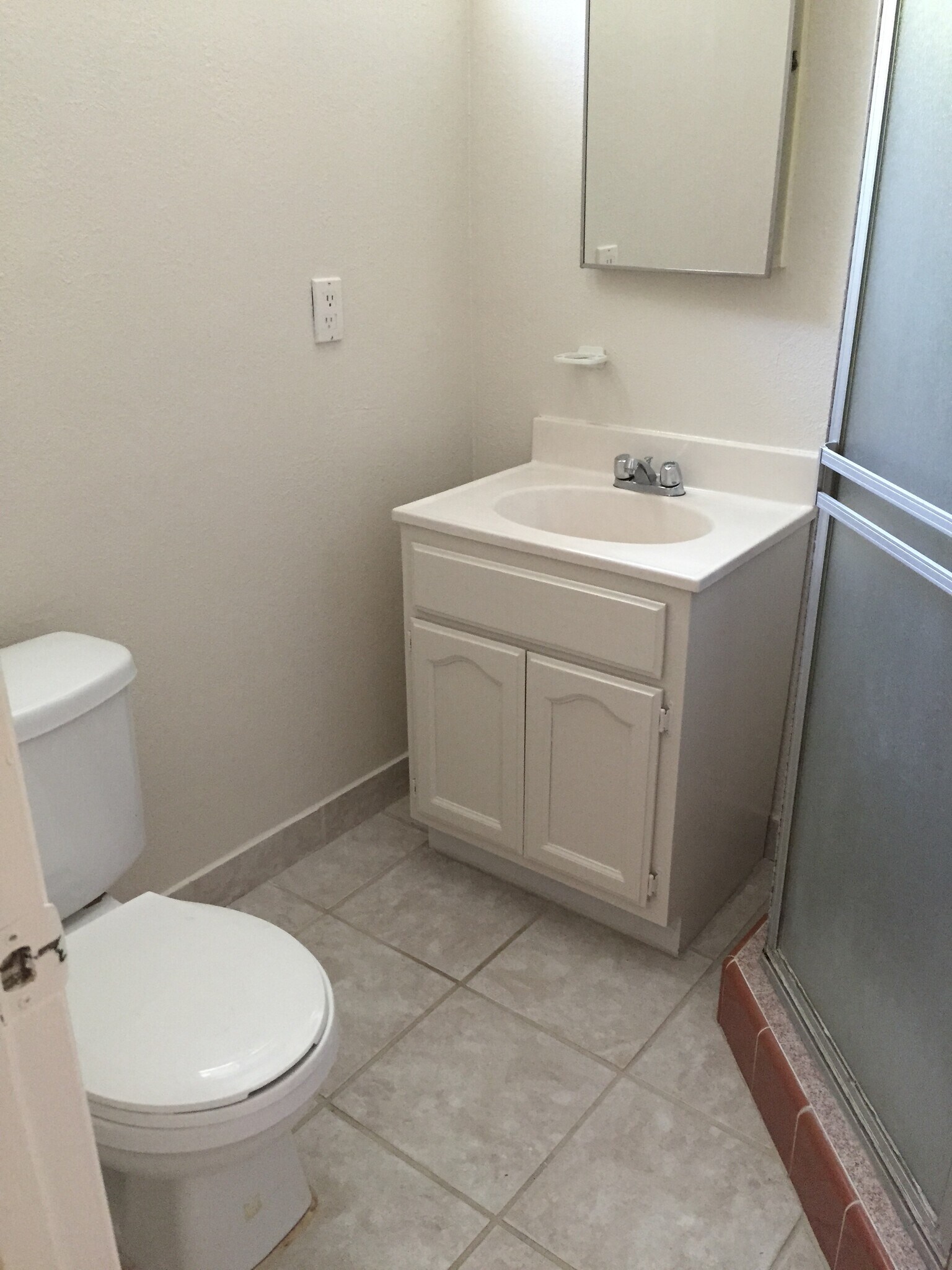 Building Photo - 5828 E Parkcrest St