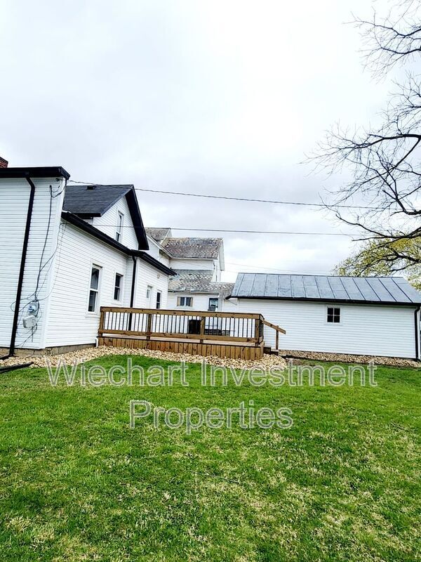 Building Photo - 358 Cherry St