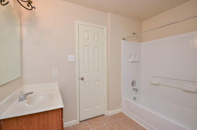 Building Photo - 19210 Mission Cove Ln