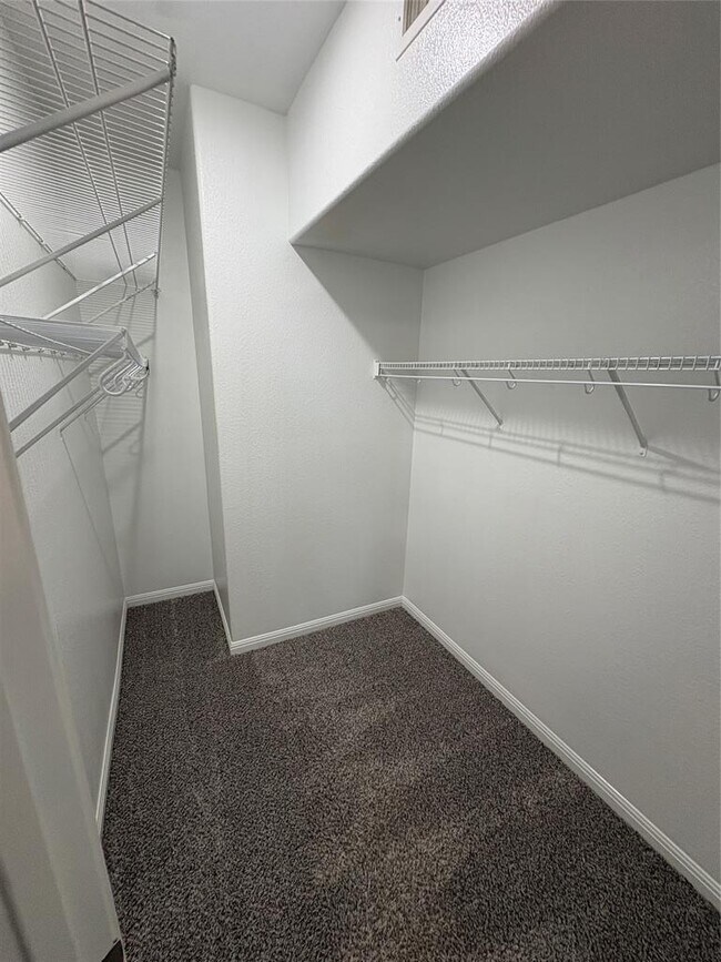 Building Photo - 177 Grace St