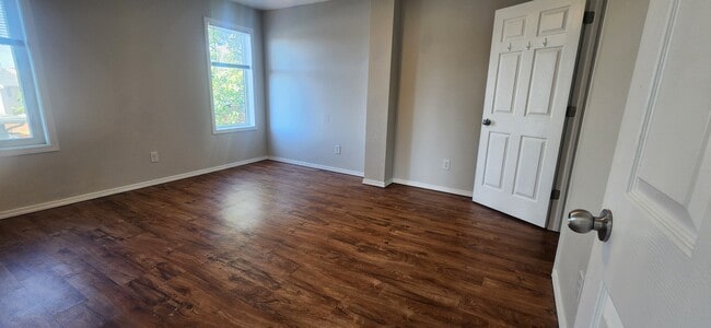 Building Photo - 1111 Biehl Dr