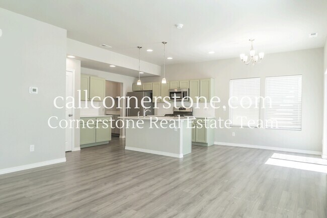 Building Photo - 4215 Samaritan Lp