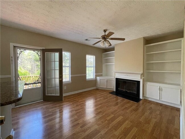 Building Photo - 11255 Abbotts Station Dr